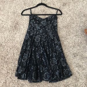 Adorable black and silver Forever 21 dress!